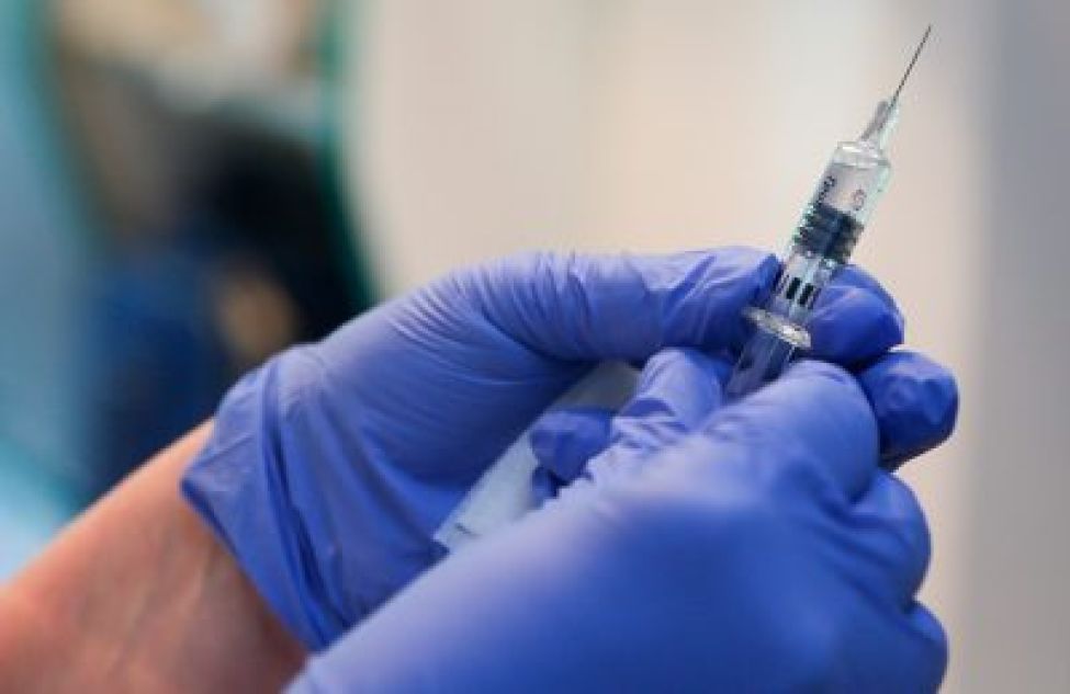 Работает 95 бригад: предприятия Новосибирской области направляют заявки на вакцинацию своих коллективов