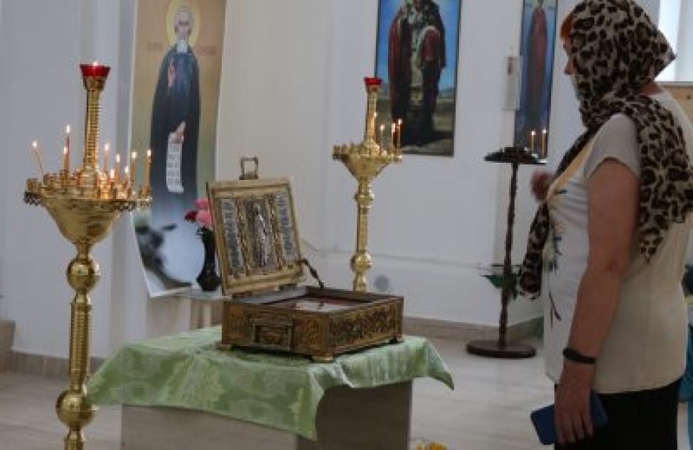 В Тогучинский район доставлен ковчег со святыми мощами Александра Невского