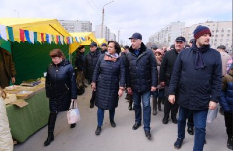 Андрей Травников: «Универсальные ярмарки способствуют импортозамещению и сдерживают рост цен»