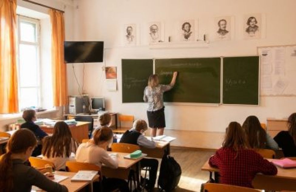 Вопрос с дефицитом мест в школах Новосибирска будет решен» – Андрей Травников поставил задачу министерствам