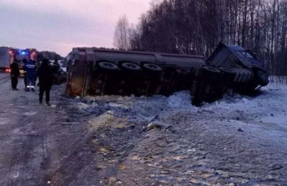 В Тогучинском районе произошло жуткое ДТП, в котором погибла женщина-водитель