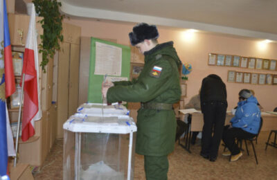 Проголосовать на передовой: участники СВО из Новосибирской области смогут принять участие в выборах на специальных избирательных участках