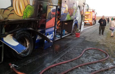 Автобус междугороднего сообщения загорелся на трассе в Тогучинском районе