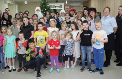 Ребята из Тогучинского Центра помощи детям получили новогодние подарки