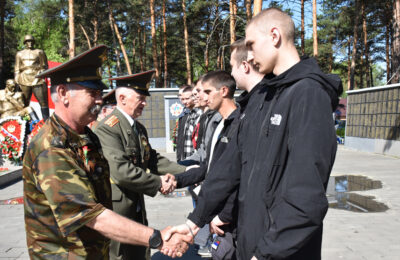 Сто парней из Тогучинского района пойдут служить в армию этой весной