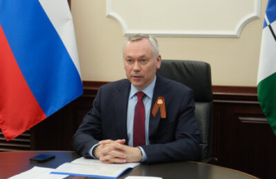 Губернатор Андрей Травников во время личного приёма поблагодарил ветеранов Великой Отечественной войны за их военные и трудовые подвиги